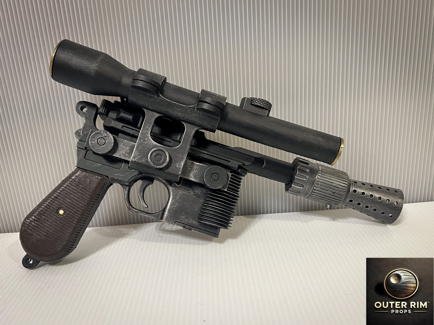 star-wars-dl-44-blaster-weathered